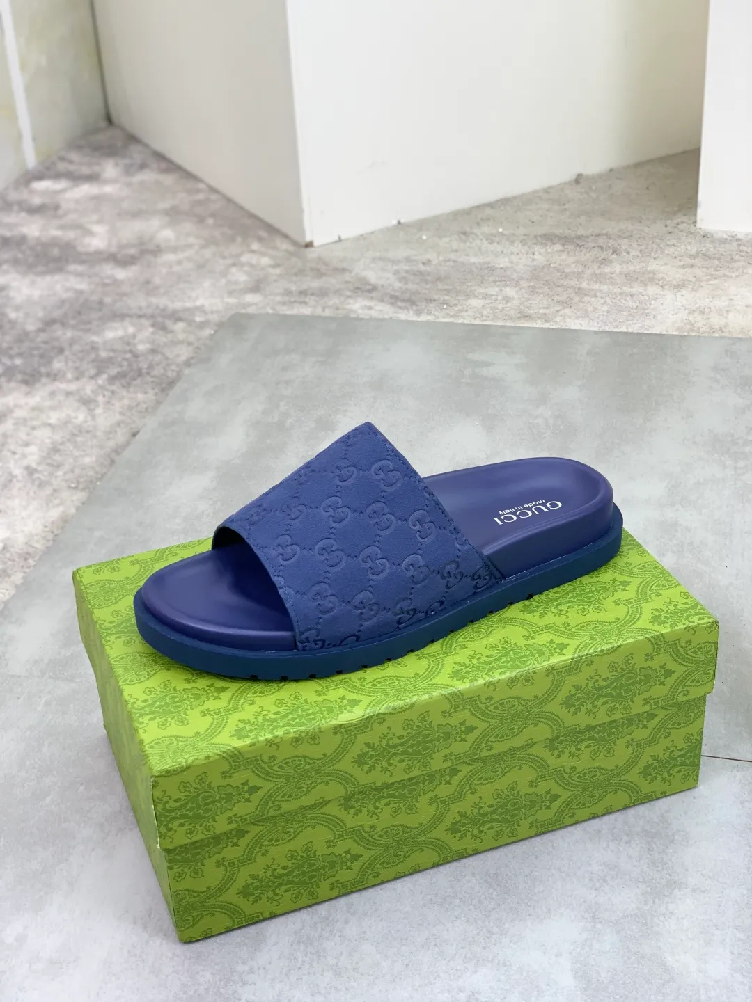 Men's Men's Shoes💰P320💰[New Style]🎁🎁🎁 High-quality GUCCI new casual slippers for the Year of the Snake, original official website, perfect workmanship, transmitting a kind of noble luxury, sublimating its definition of luxury in Gucci's high-end extraordinary craftsmanship. Original Gucci double G combination outsole, code number: 38-44 (45 customized)